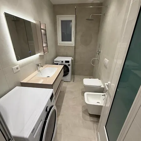 Luce Apartamento Tirana